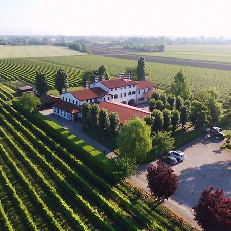 Agriturismo Le Cipressine Меоло Экстерьер фото