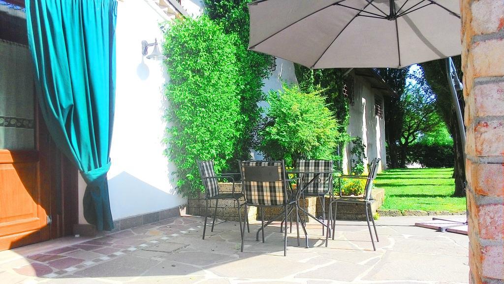 Agriturismo Le Cipressine Меоло Экстерьер фото