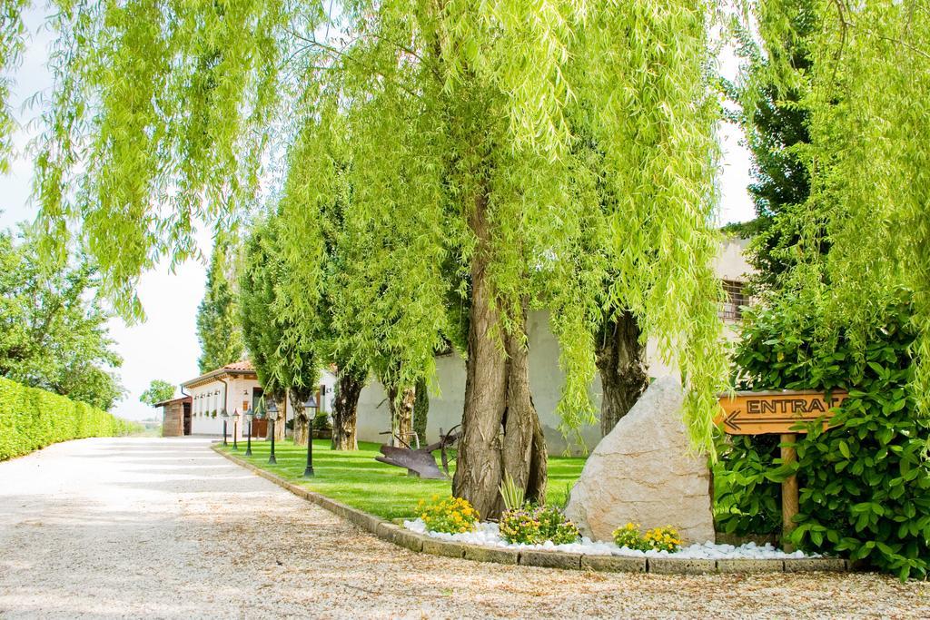 Agriturismo Le Cipressine Меоло Экстерьер фото