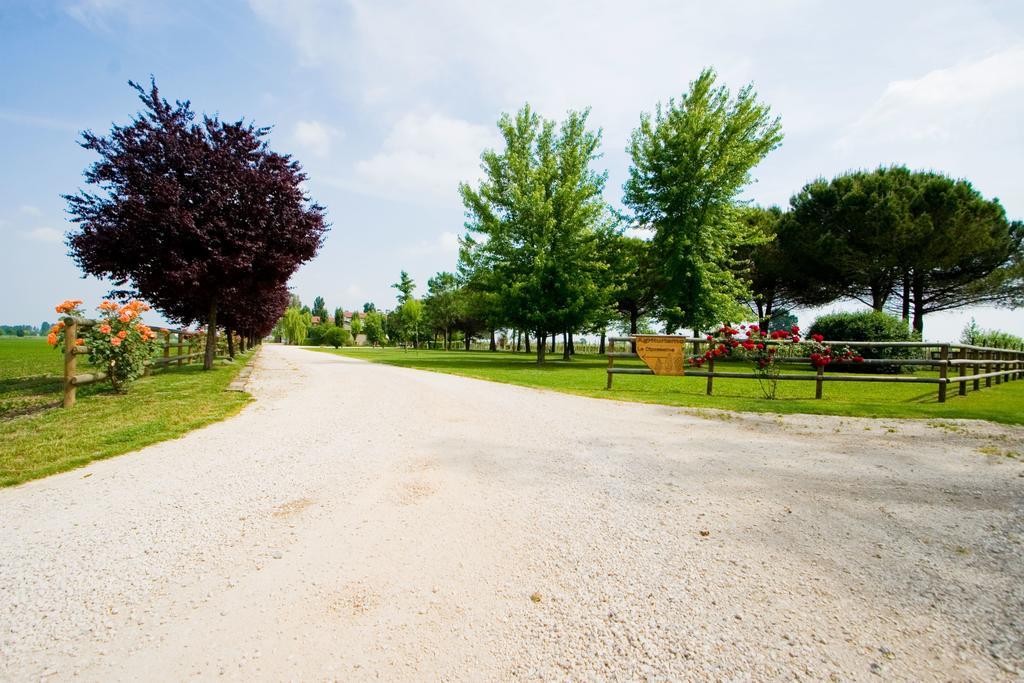 Agriturismo Le Cipressine Меоло Экстерьер фото
